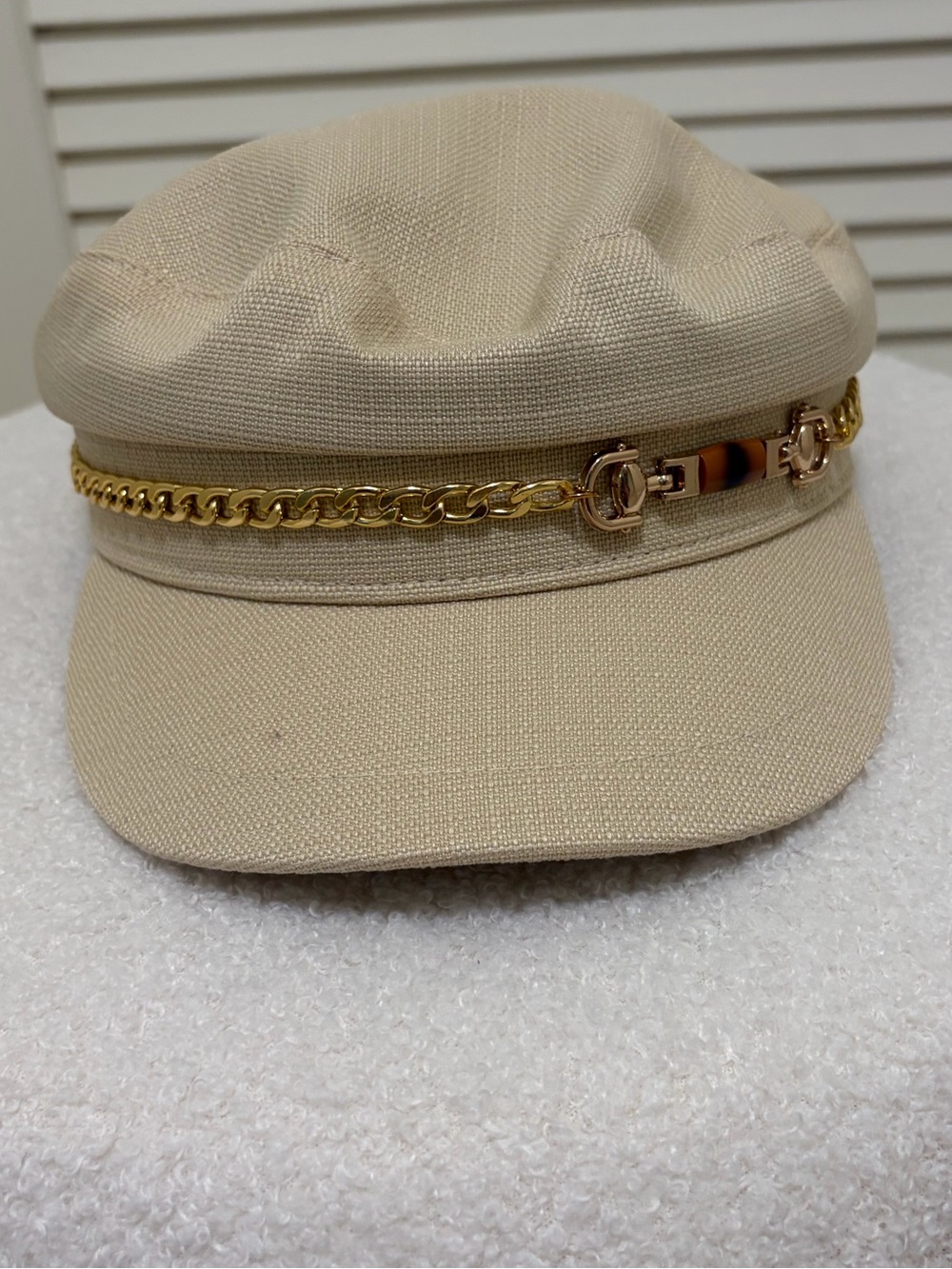 Chic Cream Baker Boy Cap with Gold Chain Trim